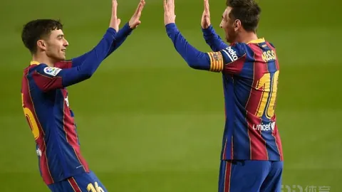 曼聯終圆英超11年夢冠軍之路